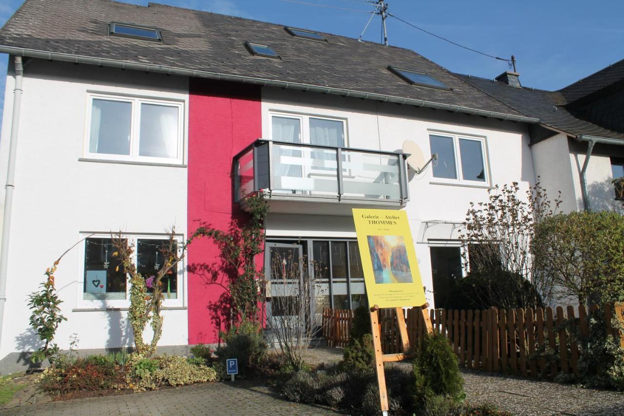 Ferienwohnung Im Galerie-Haus Urbar  Ngoại thất bức ảnh